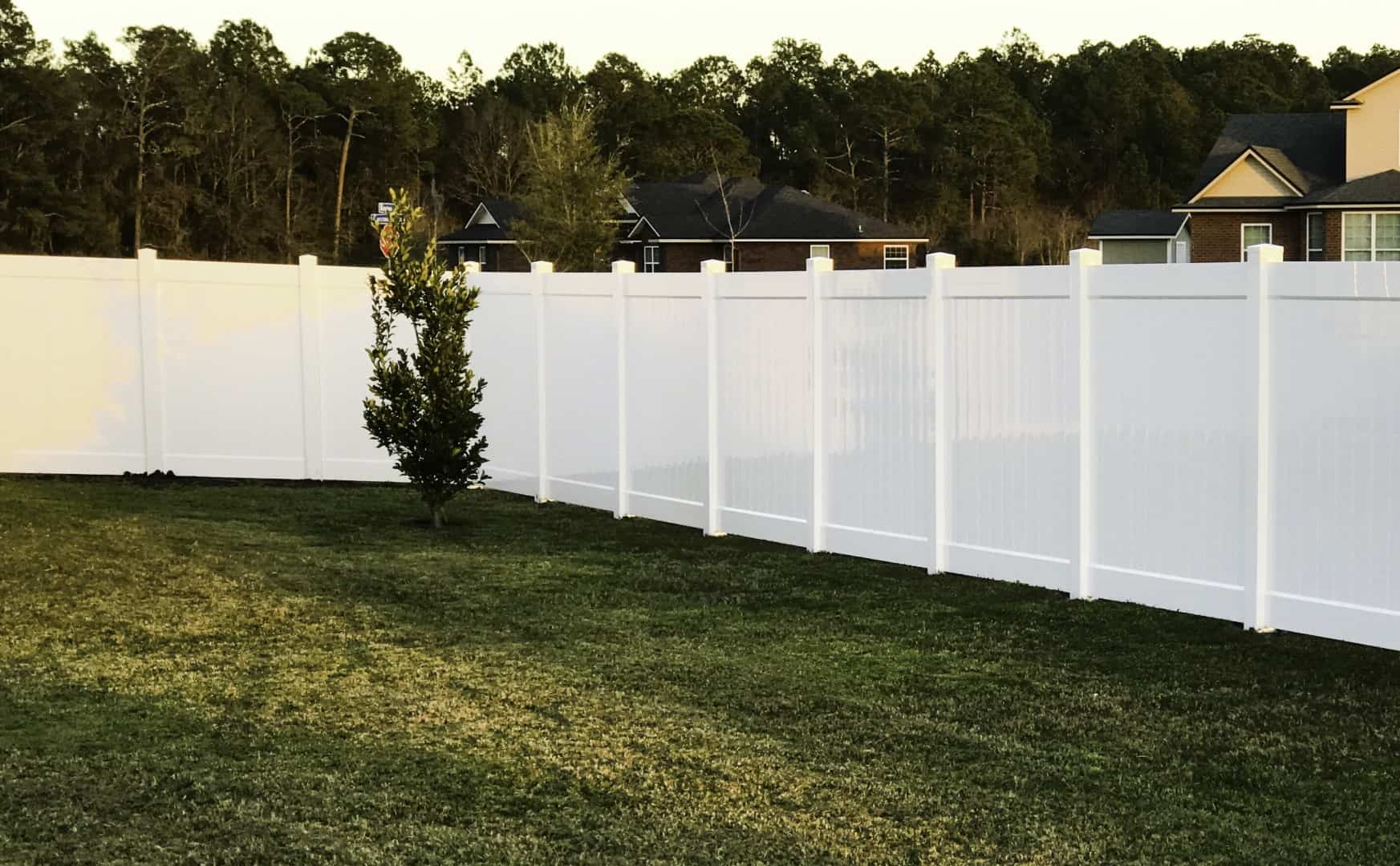 Fence Repair vs Fence Replacement: How to Decide